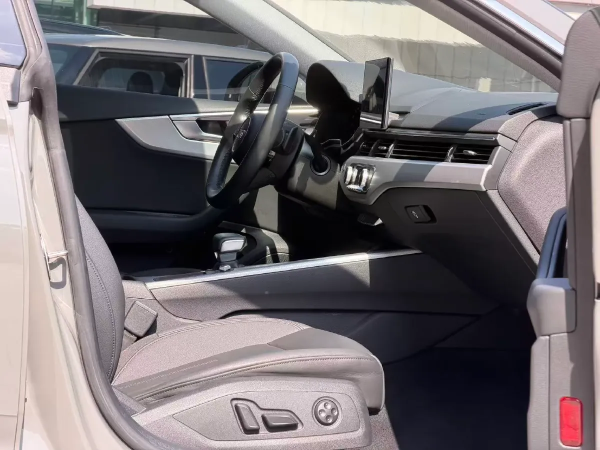 2021 Audi A5 2.0T 204HP L4 7DCT,autocango,china used car exporter,china ev exporter,chinese used car exporter,chinese used ev exporter