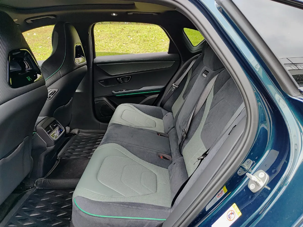 2022 Lincoln Corsair 2.0T 245HP L4 8AT,autocango,china used car exporter,china ev exporter,chinese used car exporter,chinese used ev exporter