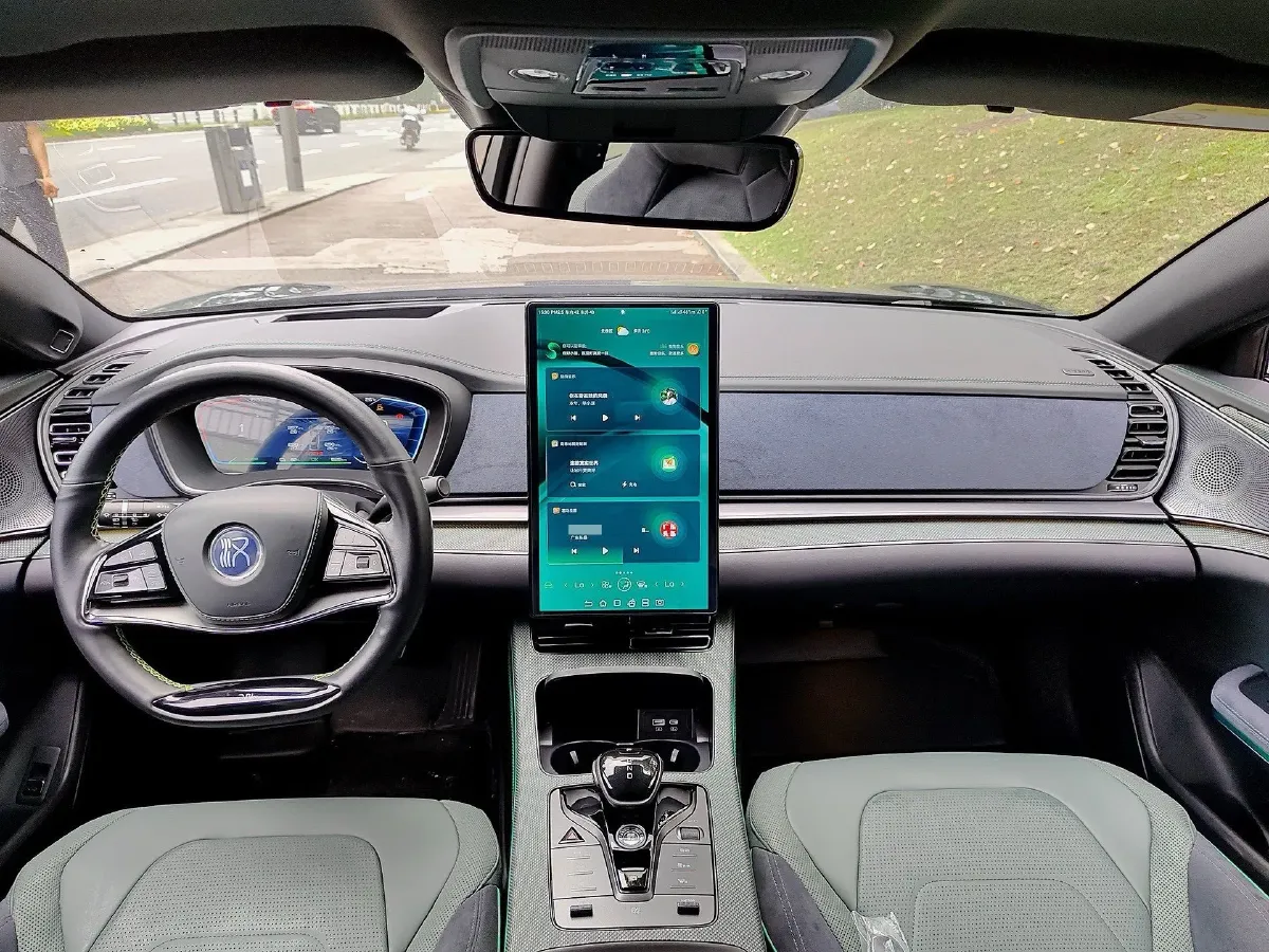 2022 Lincoln Corsair 2.0T 245HP L4 8AT,autocango,china used car exporter,china ev exporter,chinese used car exporter,chinese used ev exporter