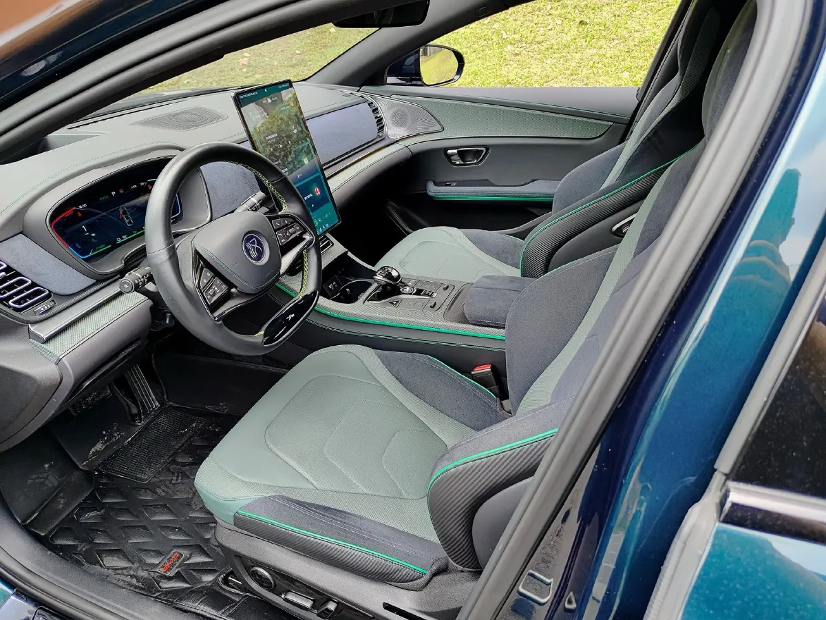 2022 Lincoln Corsair 2.0T 245HP L4 8AT,autocango,china used car exporter,china ev exporter,chinese used car exporter,chinese used ev exporter