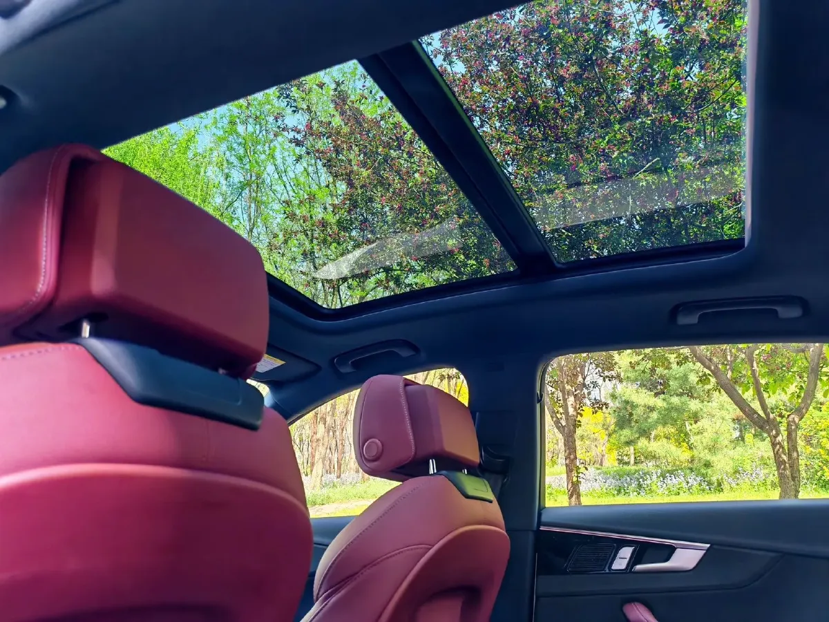 2024 Audi A4L 2.0T 190HP L4 7DCT,autocango,china used car exporter,china ev exporter,chinese used car exporter,chinese used ev exporter