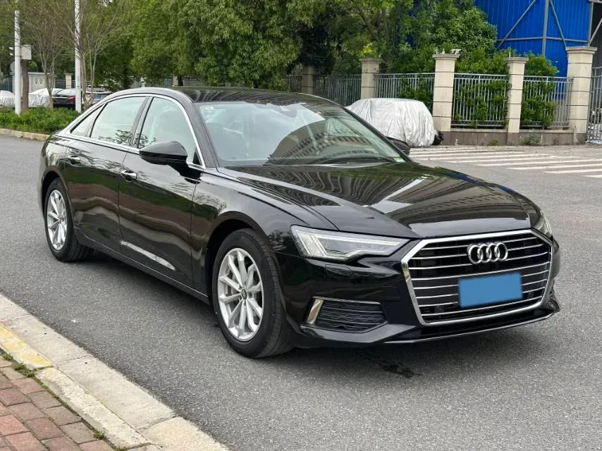 2021 Audi A6L 2.0T 190HP L4 7DCT,autocango,china used car exporter,china ev exporter,chinese used car exporter,chinese used ev exporter