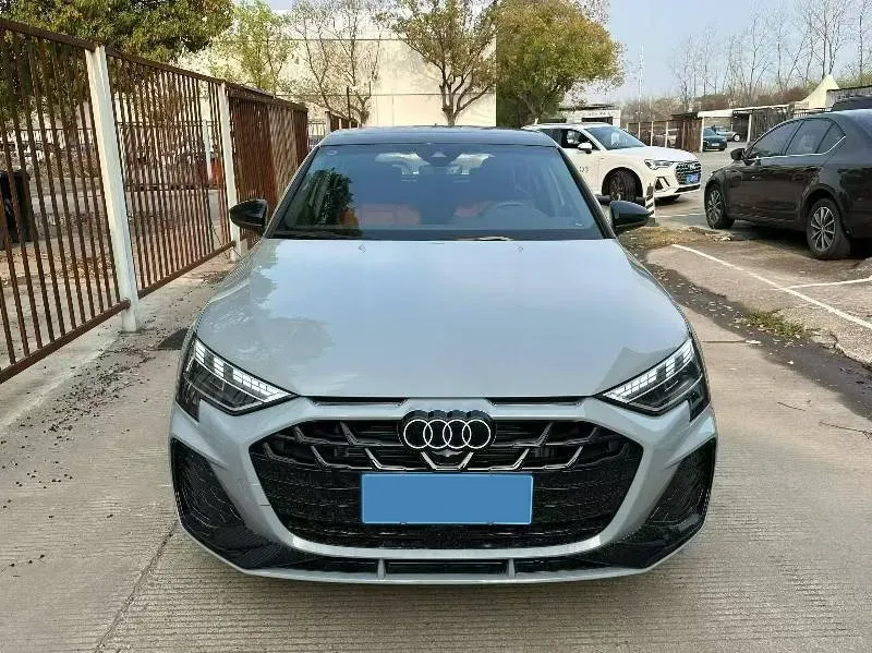 2025 Audi A3 1.5T 160HP L4 7DCT,autocango,china used car exporter,china ev exporter,chinese used car exporter,chinese used ev exporter