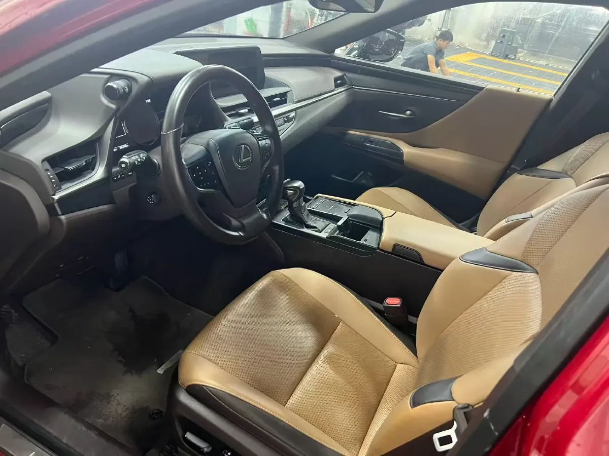 2018 Lexus ES 2.0L 167HP L4 6AT,autocango,china used car exporter,china ev exporter,chinese used car exporter,chinese used ev exporter