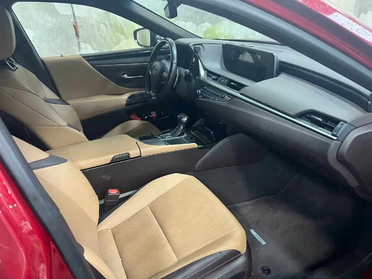 2018 Lexus ES 2.0L 167HP L4 6AT,autocango,china used car exporter,china ev exporter,chinese used car exporter,chinese used ev exporter