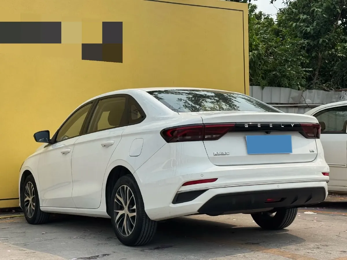 2022 Geely Emgrand 1.5L 114HP L4 5MT,autocango,china used car exporter,china ev exporter,chinese used car exporter,chinese used ev exporter