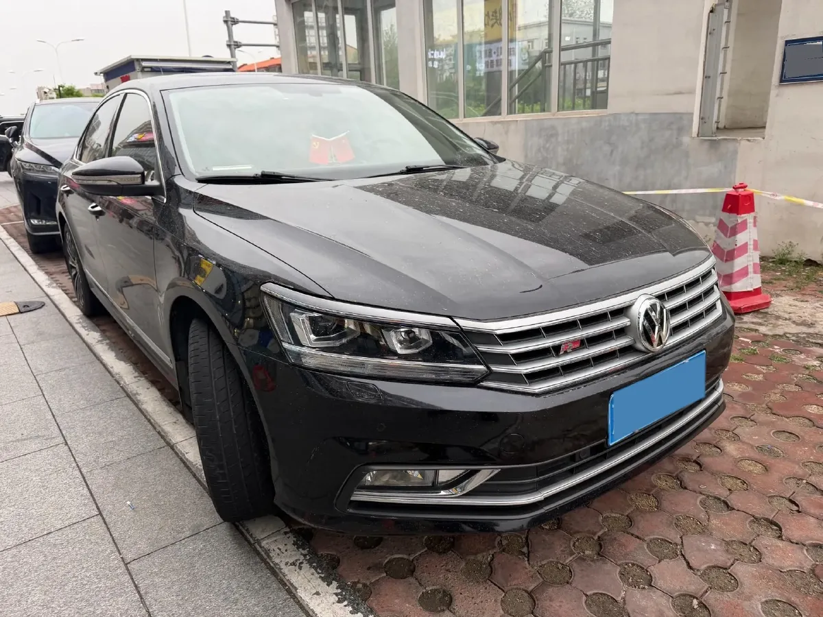 2017 Volkswagen Passat 1.8T 180HP L4 7DCT,autocango,china used car exporter,china ev exporter,chinese used car exporter,chinese used ev exporter