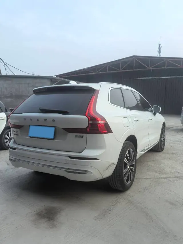 2022 Volvo XC60 2.0T 250HP L4 8AT,autocango,china used car exporter,china ev exporter,chinese used car exporter,chinese used ev exporter