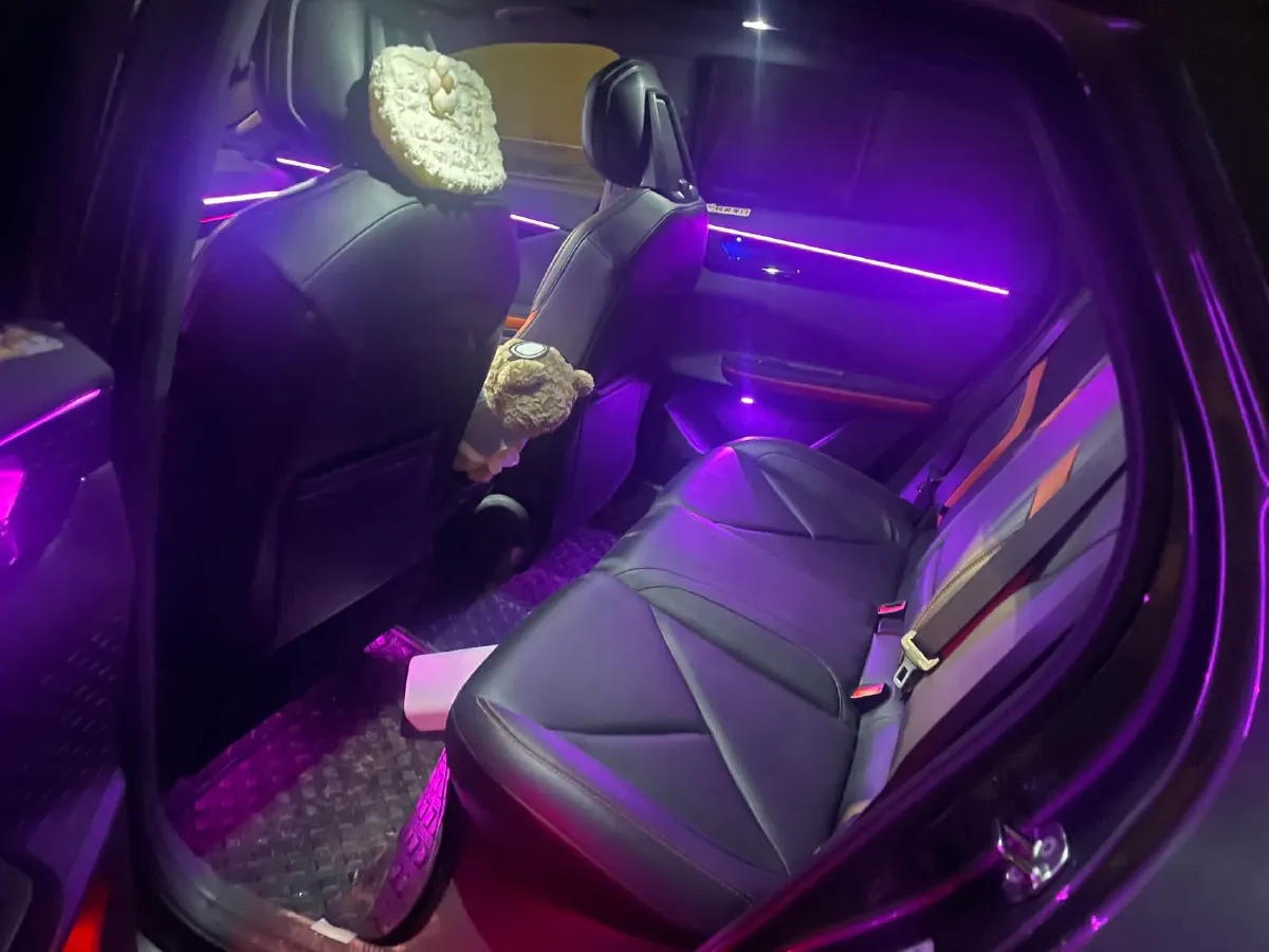 2023 ChangAn UNI-V 1.5T 188HP L4 7DCT,autocango,china used car exporter,china ev exporter,chinese used car exporter,chinese used ev exporter