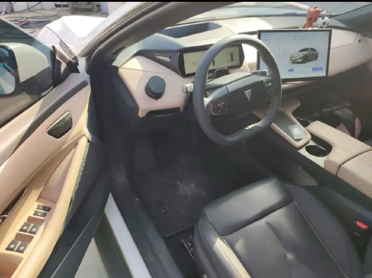 2022 DongFeng Forthing LingZhi EV BEV 68.4KWH,autocango,china used car exporter,china ev exporter,chinese used car exporter,chinese used ev exporter