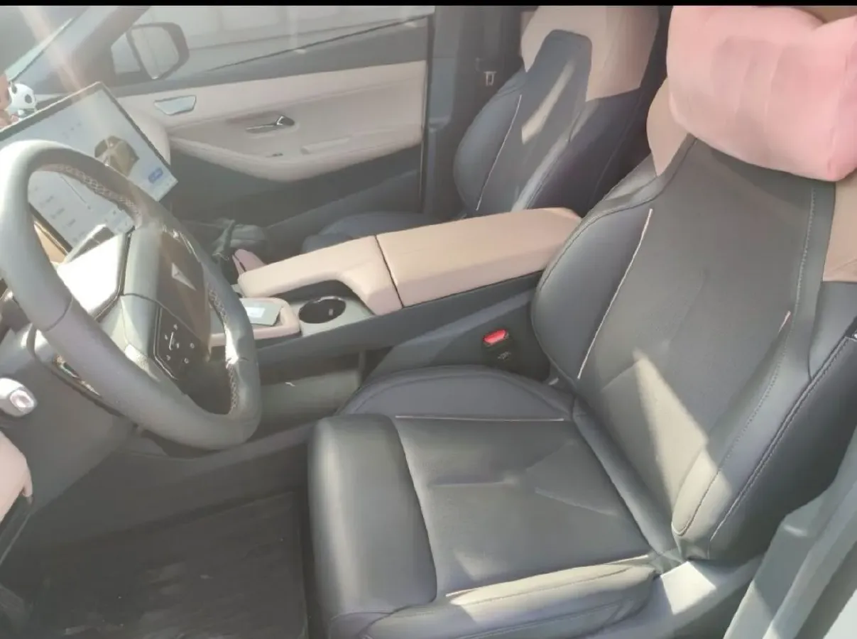 2022 DongFeng Forthing LingZhi EV BEV 68.4KWH,autocango,china used car exporter,china ev exporter,chinese used car exporter,chinese used ev exporter