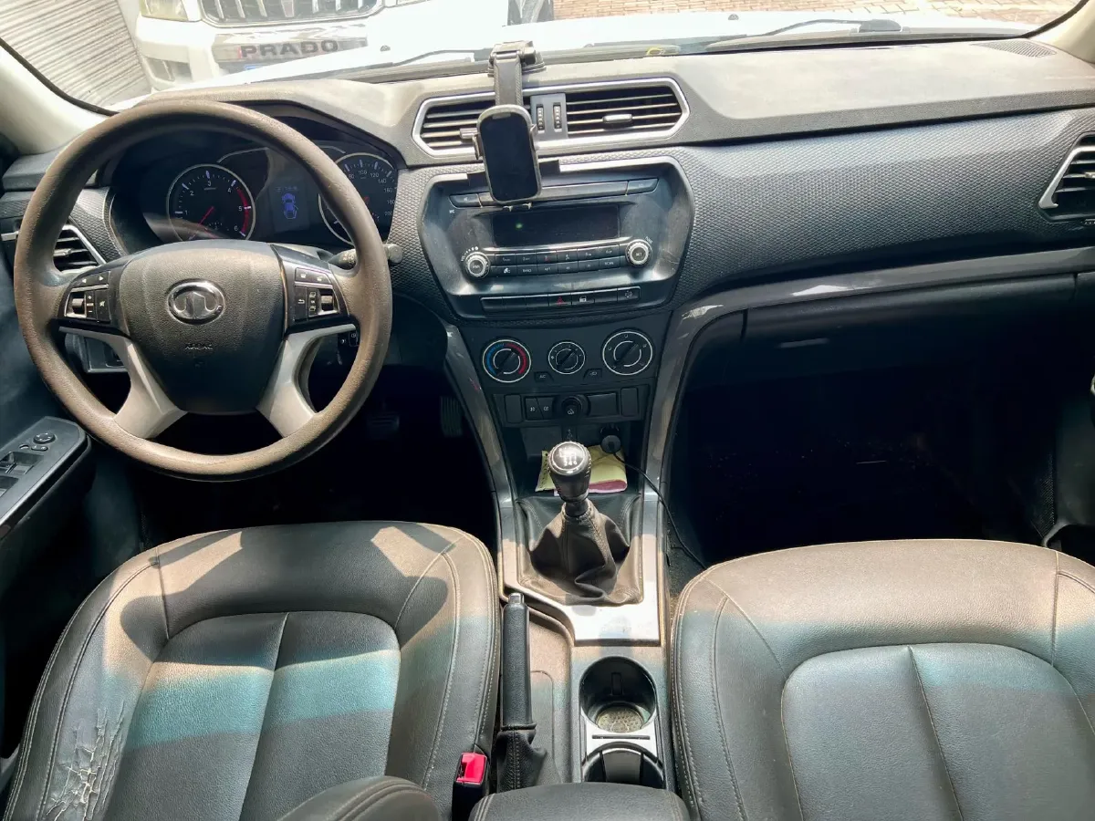 2021 MAXUS T70 2.0T 163HP L4 6MT,autocango,china used car exporter,china ev exporter,chinese used car exporter,chinese used ev exporter