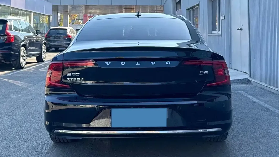 2024 Volvo S90 2.0T 250HP L4 8AT,autocango,china used car exporter,china ev exporter,chinese used car exporter,chinese used ev exporter