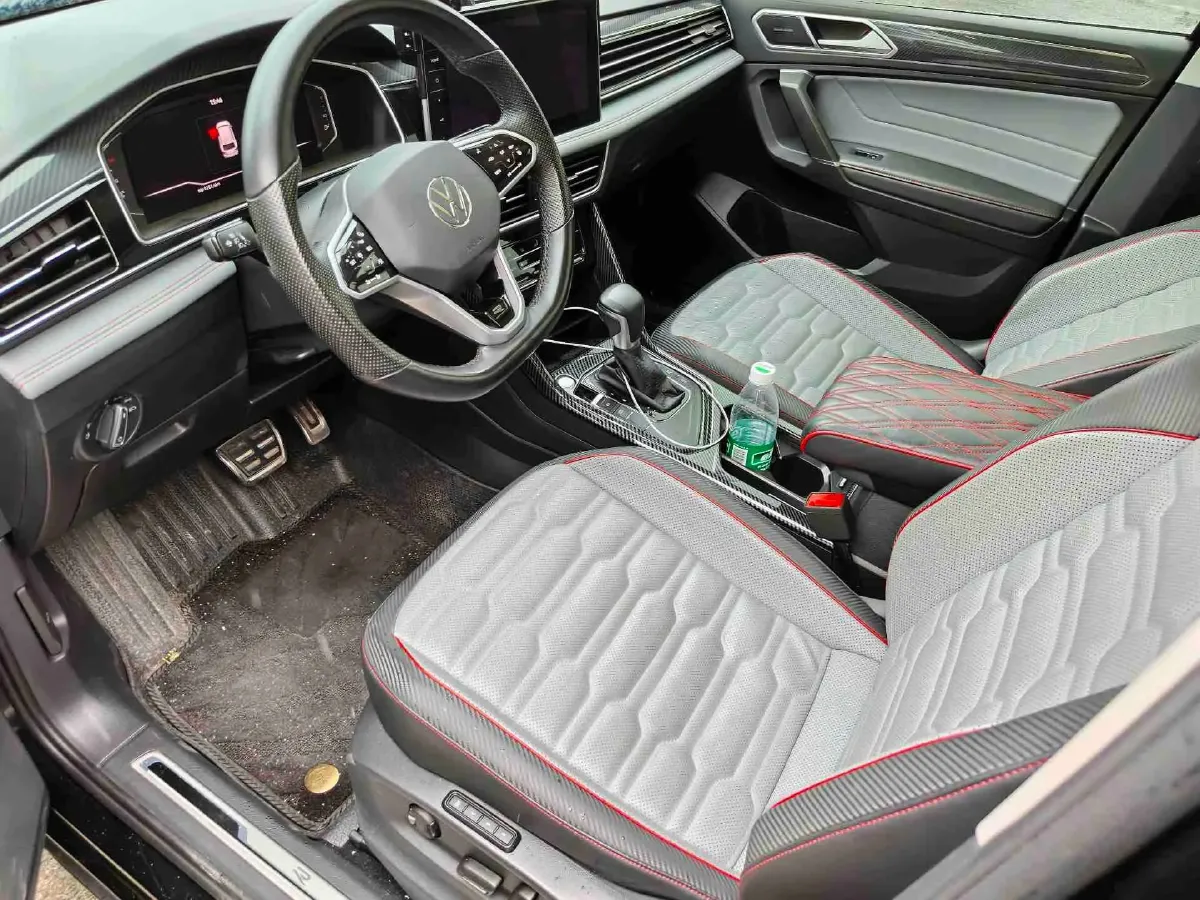 2023 Volkswagen Tiguan L 2.0T 186HP L4 7DCT,autocango,china used car exporter,china ev exporter,chinese used car exporter,chinese used ev exporter