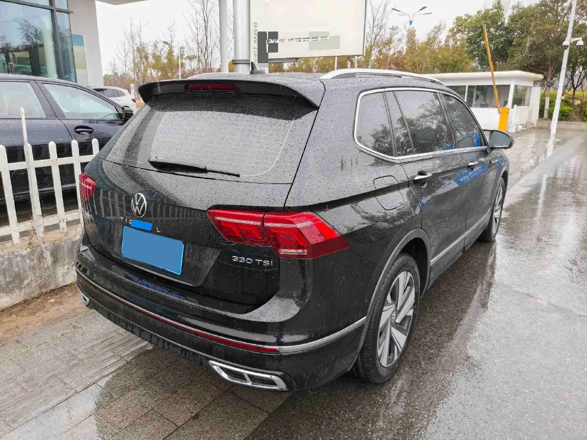 2023 Volkswagen Tiguan L 2.0T 186HP L4 7DCT,autocango,china used car exporter,china ev exporter,chinese used car exporter,chinese used ev exporter