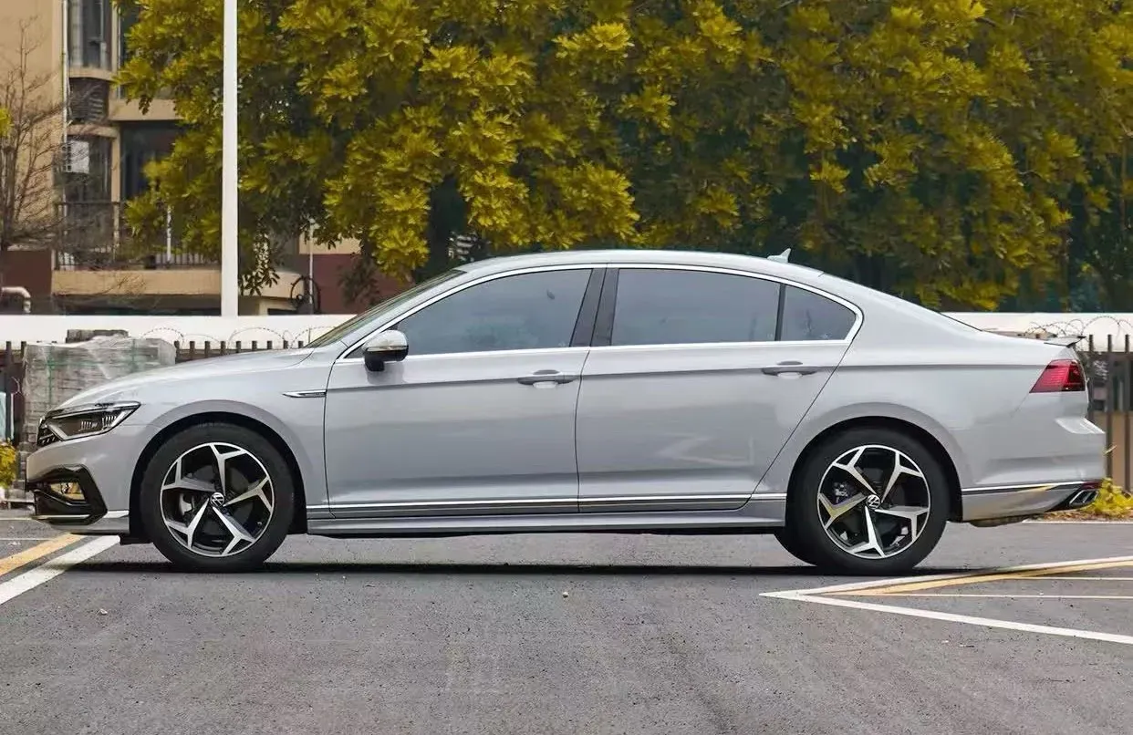 2023 Volkswagen Magotan 2.0T 186HP L4 7DCT,autocango,china used car exporter,china ev exporter,chinese used car exporter,chinese used ev exporter