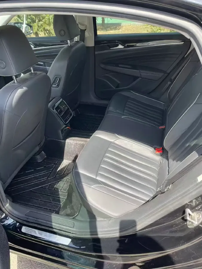 2023 Volkswagen Passat 2.0T 186HP L4 7DCT,autocango,china used car exporter,china ev exporter,chinese used car exporter,chinese used ev exporter