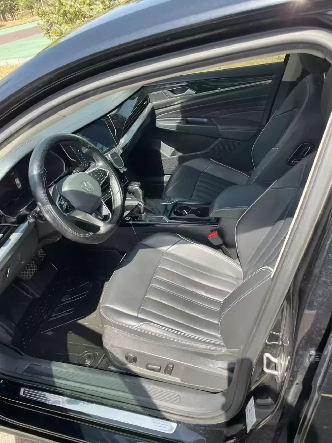 2023 Volkswagen Passat 2.0T 186HP L4 7DCT,autocango,china used car exporter,china ev exporter,chinese used car exporter,chinese used ev exporter