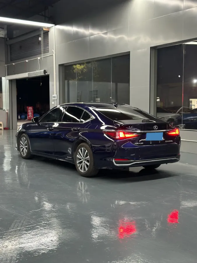2018 Lexus ES 2.5L 178HP L4 E-CVT Hybrid,autocango,china used car exporter,china ev exporter,chinese used car exporter,chinese used ev exporter