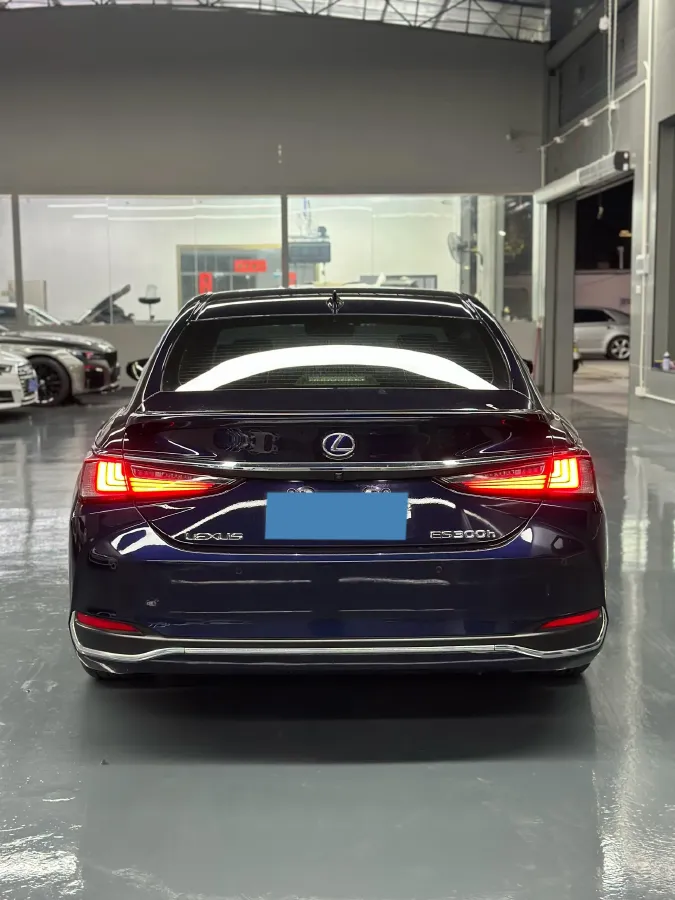 2018 Lexus ES 2.5L 178HP L4 E-CVT Hybrid,autocango,china used car exporter,china ev exporter,chinese used car exporter,chinese used ev exporter