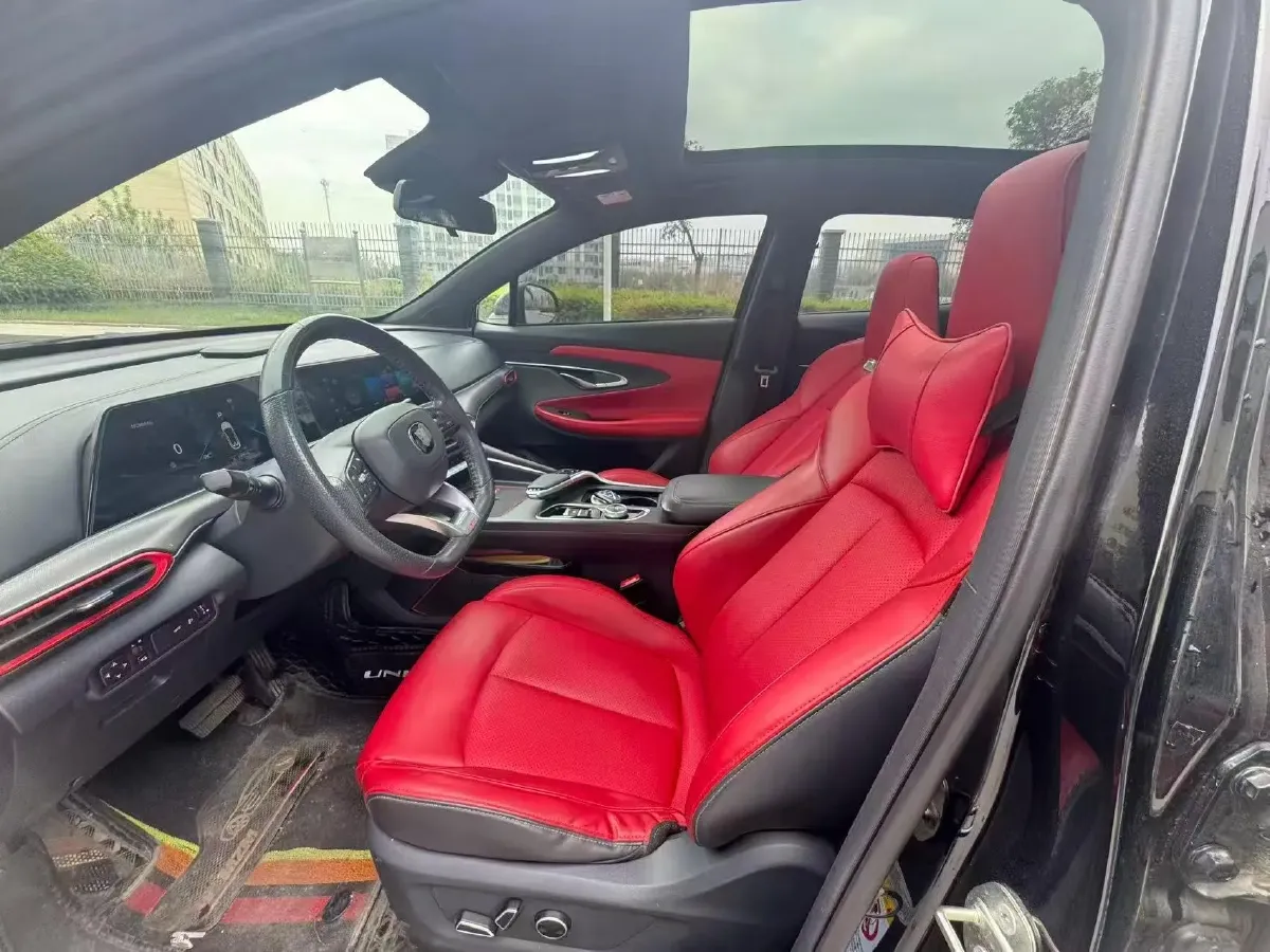 2021 ChangAn UNI-T 1.5T 180HP L4 7DCT,autocango,china used car exporter,china ev exporter,chinese used car exporter,chinese used ev exporter