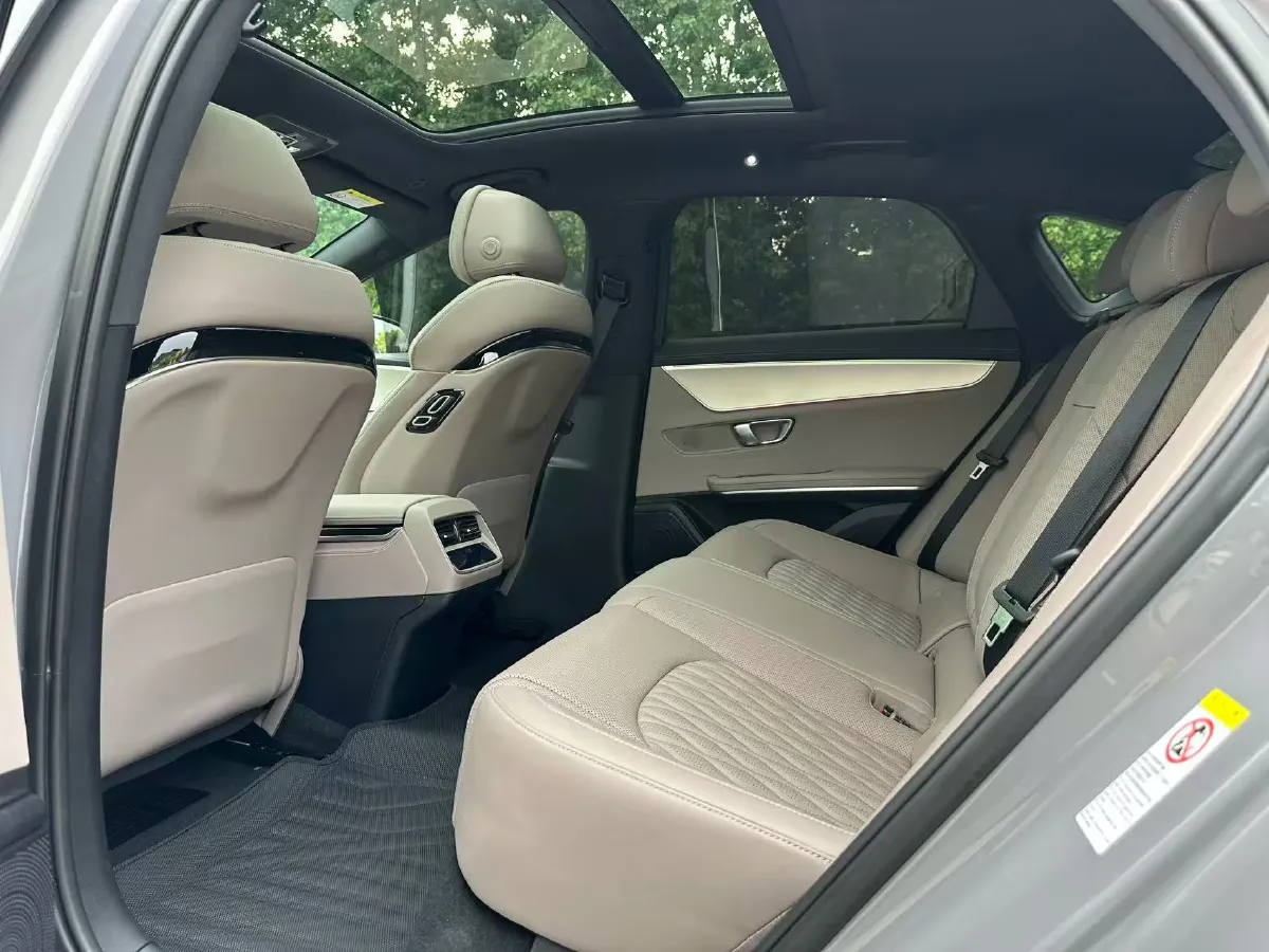 2025 BYD Han 1.5T 156HP L4 E-CVT PHEV,autocango,china used car exporter,china ev exporter,chinese used car exporter,chinese used ev exporter