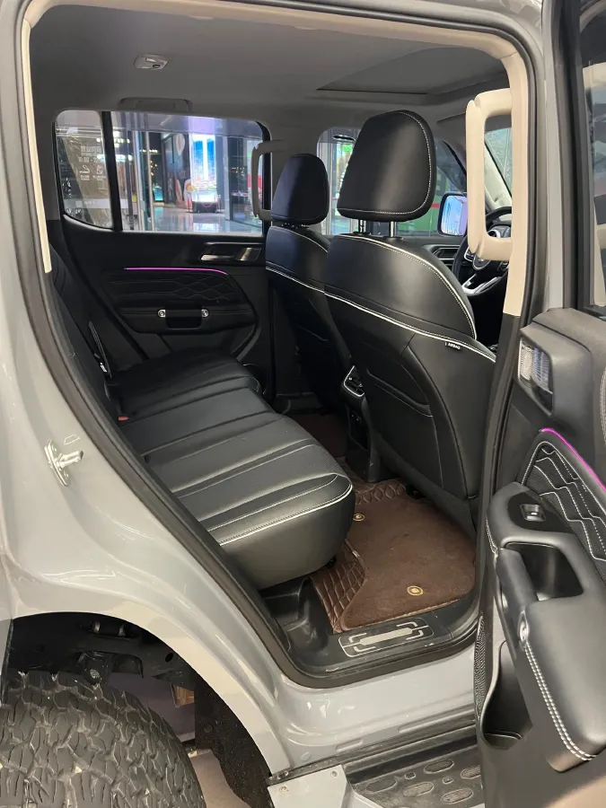 2021 Tank 300 2.0T 227HP L4 8AT,autocango,china used car exporter,china ev exporter,chinese used car exporter,chinese used ev exporter