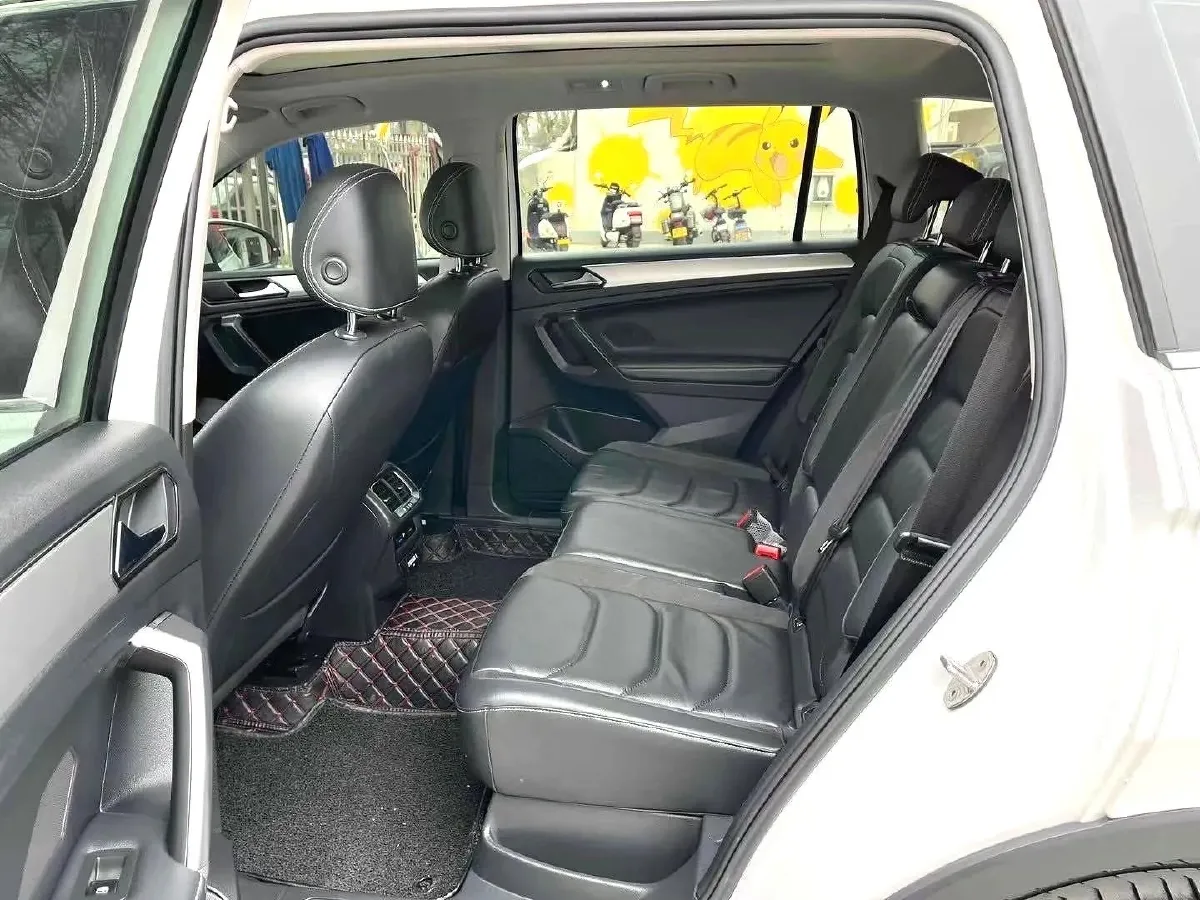 2019 Volkswagen Tiguan L 2.0T 186HP L4 7DCT,autocango,china used car exporter,china ev exporter,chinese used car exporter,chinese used ev exporter