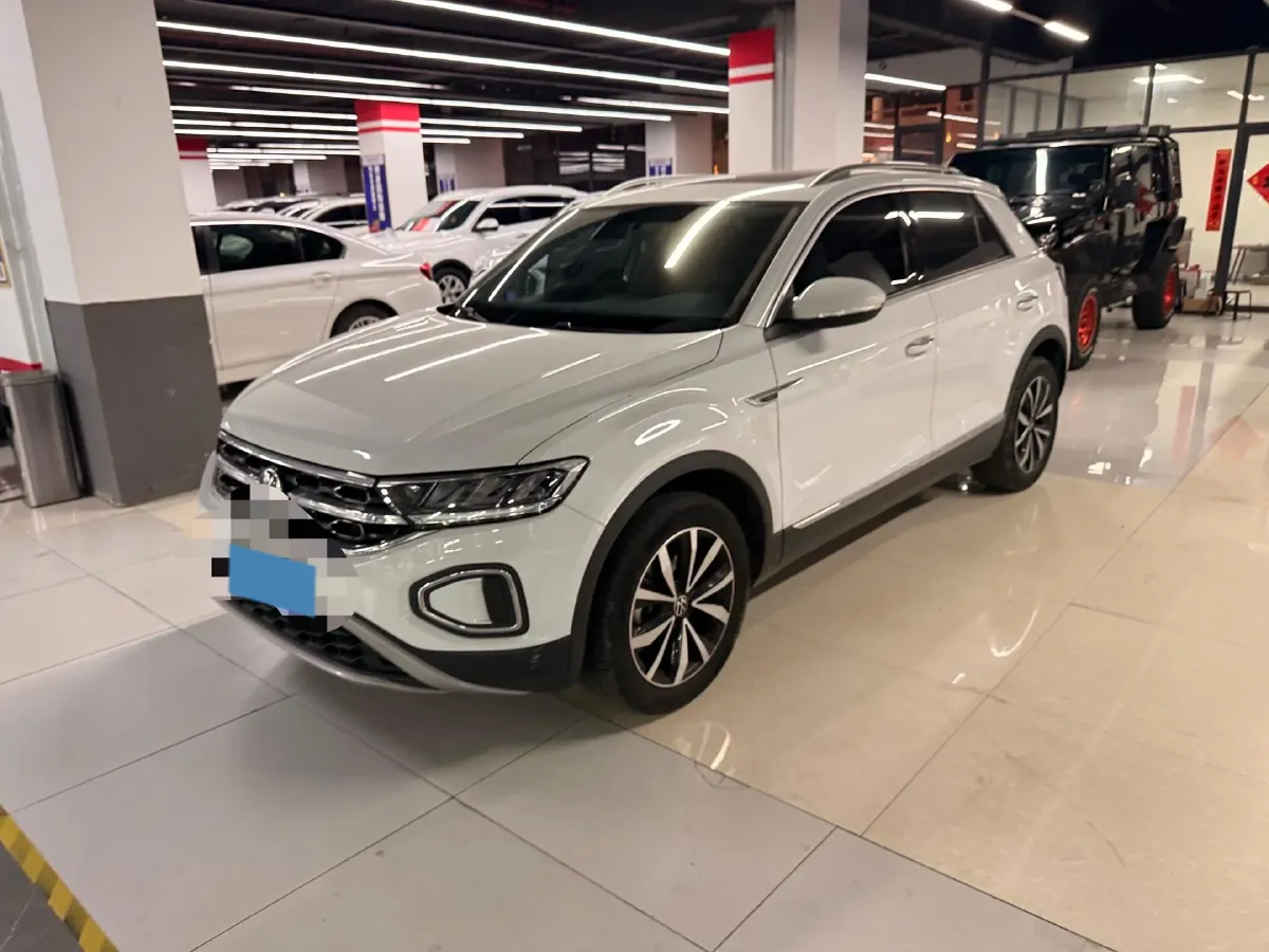 2024 Volkswagen T-Roc 1.4T 150HP L4 7DCT,autocango,china used car exporter,china ev exporter,chinese used car exporter,chinese used ev exporter