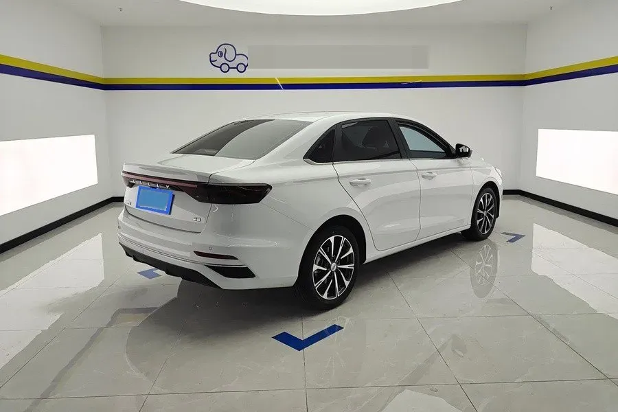 2025 Geely Emgrand 1.5L 127HP L4 CVT,autocango,china used car exporter,china ev exporter,chinese used car exporter,chinese used ev exporter