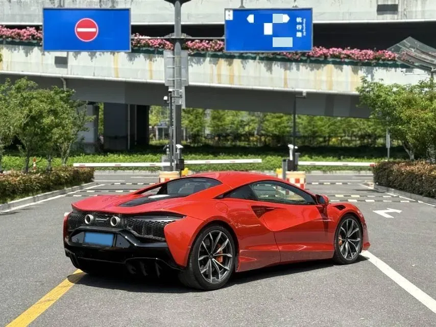 2023 McLaren Artura 3.0T 585HP V6 8DCT PHEV 7.4KWH,autocango,china used car exporter,china ev exporter,chinese used car exporter,chinese used ev exporter