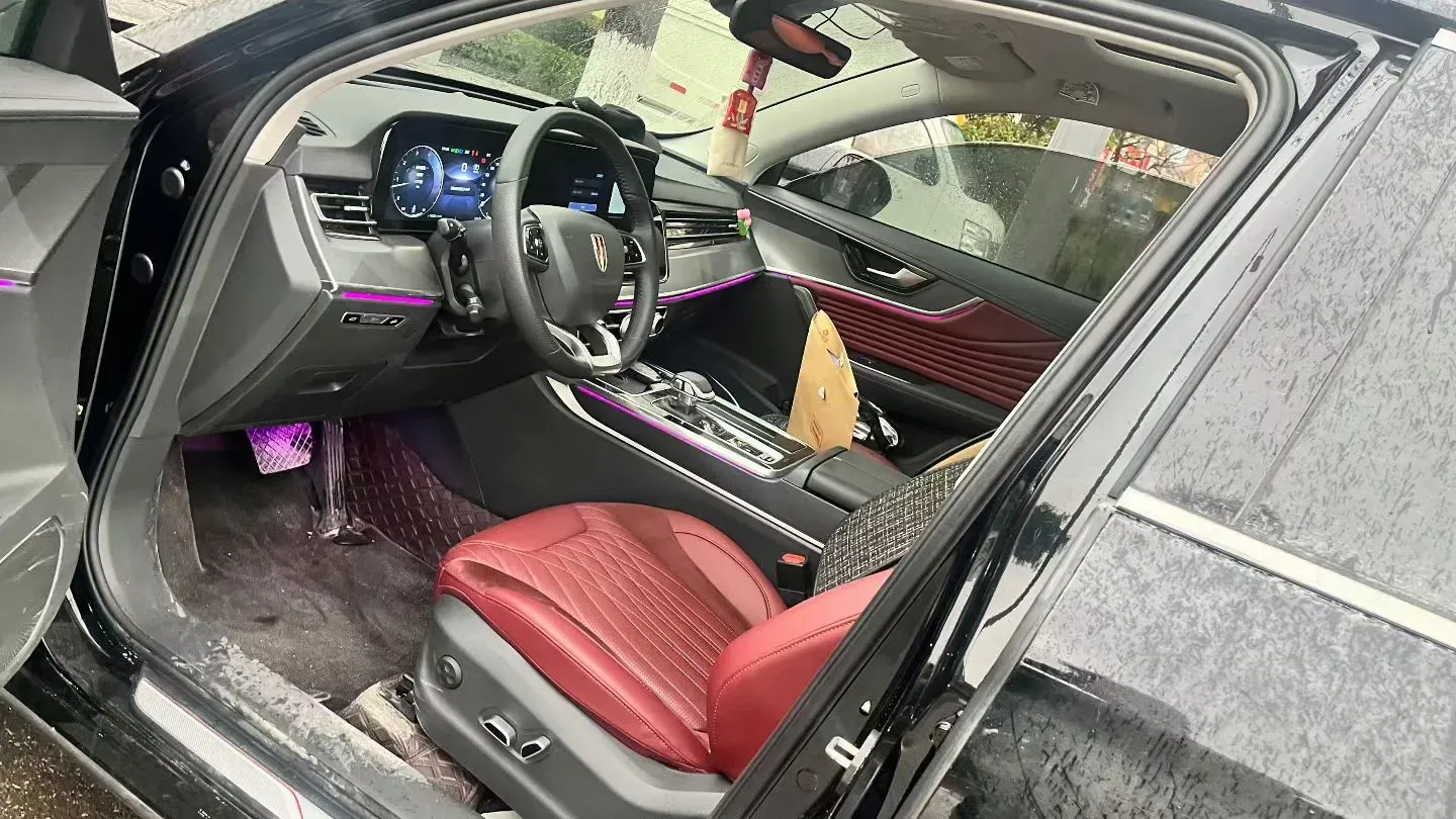 2023 HongQi HS5 2.0T 252HP L4 8AT,autocango,china used car exporter,china ev exporter,chinese used car exporter,chinese used ev exporter