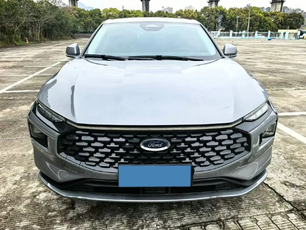 2025 Ford Mondeo 2.0T 254HP L4 8AT,autocango,china used car exporter,china ev exporter,chinese used car exporter,chinese used ev exporter