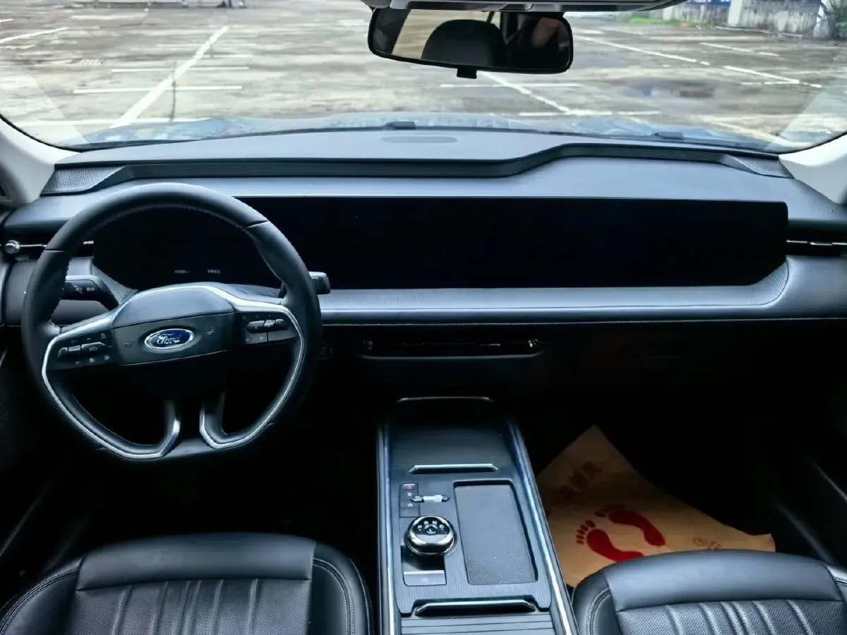 2025 Ford Mondeo 2.0T 254HP L4 8AT,autocango,china used car exporter,china ev exporter,chinese used car exporter,chinese used ev exporter