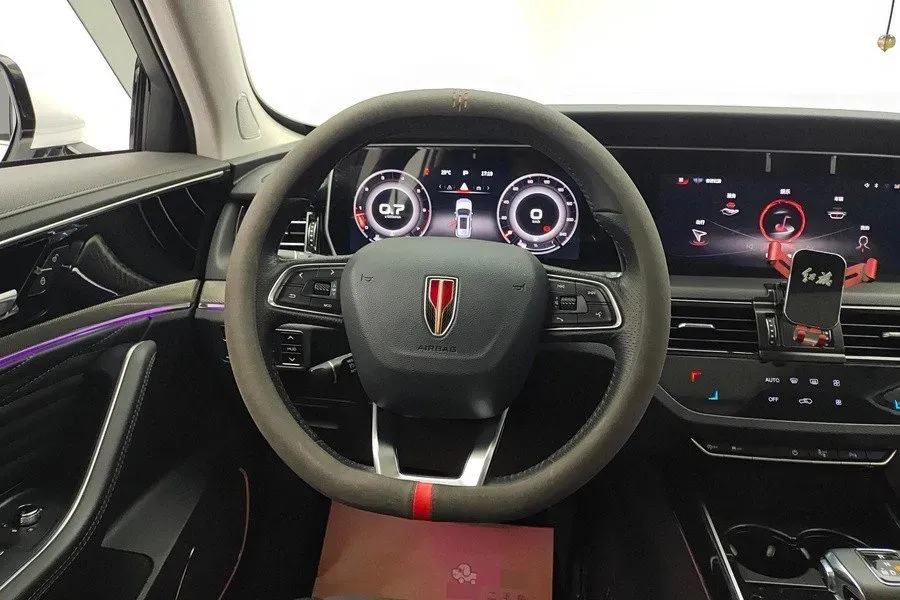 2022 HongQi HS5 2.0T 224HP L4 6AT,autocango,china used car exporter,china ev exporter,chinese used car exporter,chinese used ev exporter