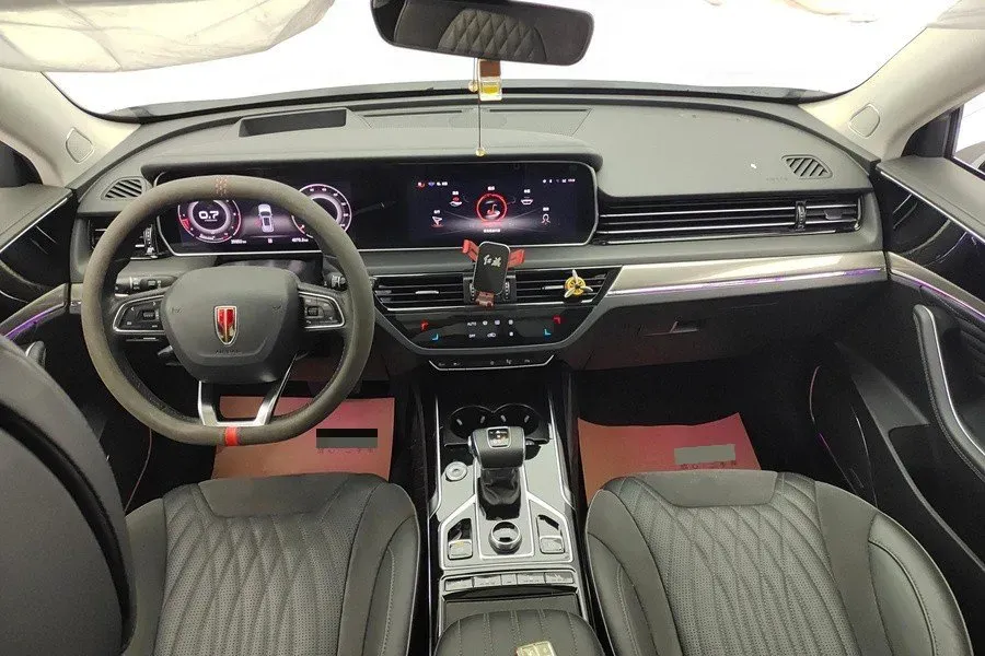 2022 HongQi HS5 2.0T 224HP L4 6AT,autocango,china used car exporter,china ev exporter,chinese used car exporter,chinese used ev exporter