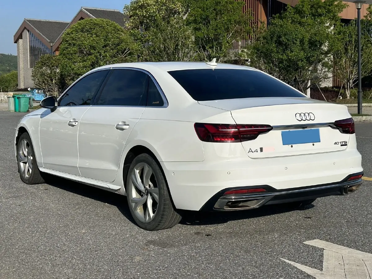 2020 Audi A4L 2.0T 190HP L4 7DCT,autocango,china used car exporter,china ev exporter,chinese used car exporter,chinese used ev exporter