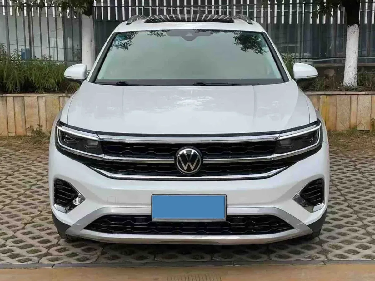 2021 Volkswagen Talagon 2.0T 220HP L4 7DCT,autocango,china used car exporter,china ev exporter,chinese used car exporter,chinese used ev exporter