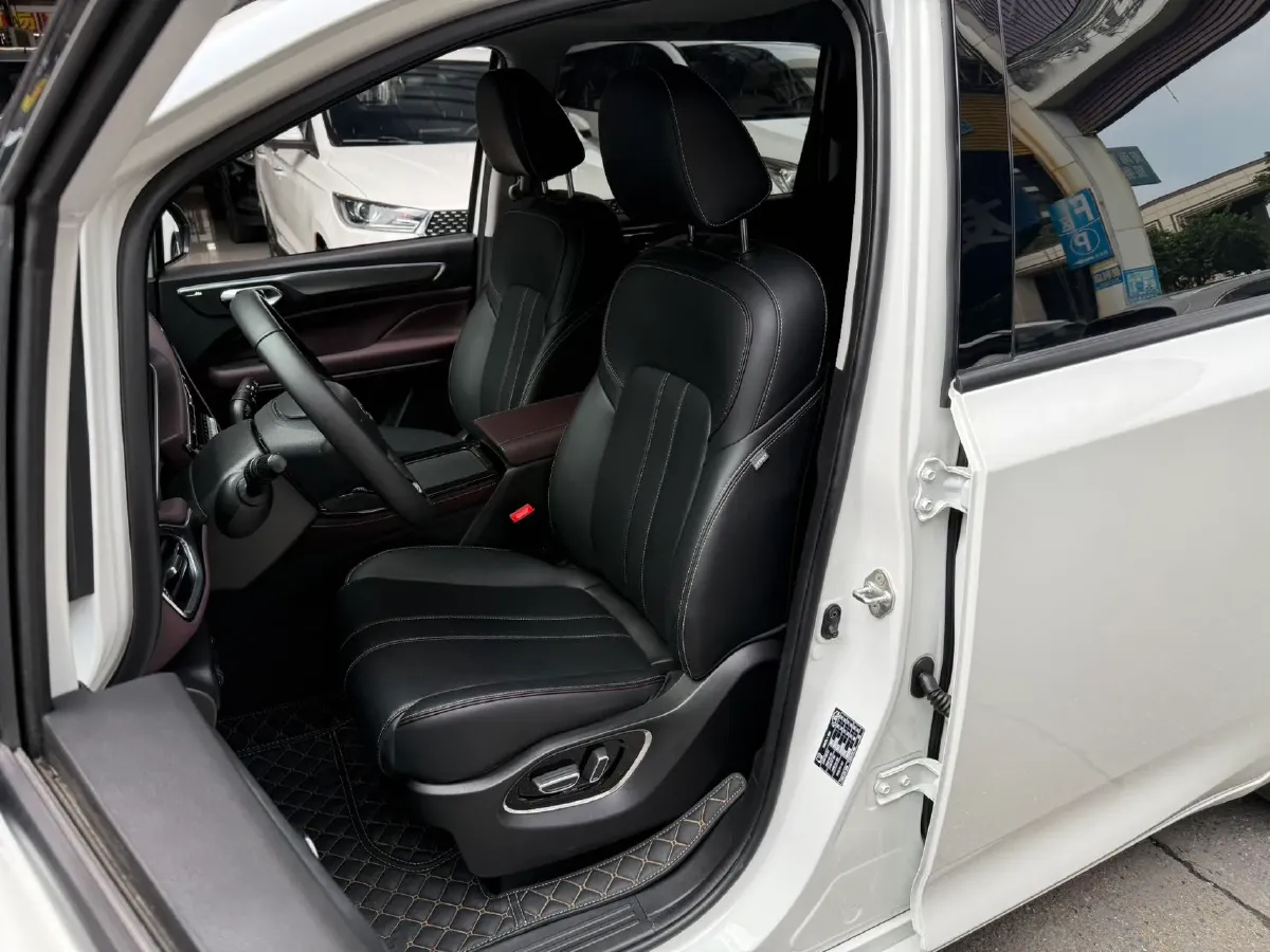 2023 GAC Trumpchi M6 1.5T 177HP L4 7DCT,autocango,china used car exporter,china ev exporter,chinese used car exporter,chinese used ev exporter