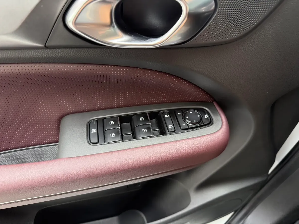 2023 GAC Trumpchi M6 1.5T 177HP L4 7DCT,autocango,china used car exporter,china ev exporter,chinese used car exporter,chinese used ev exporter