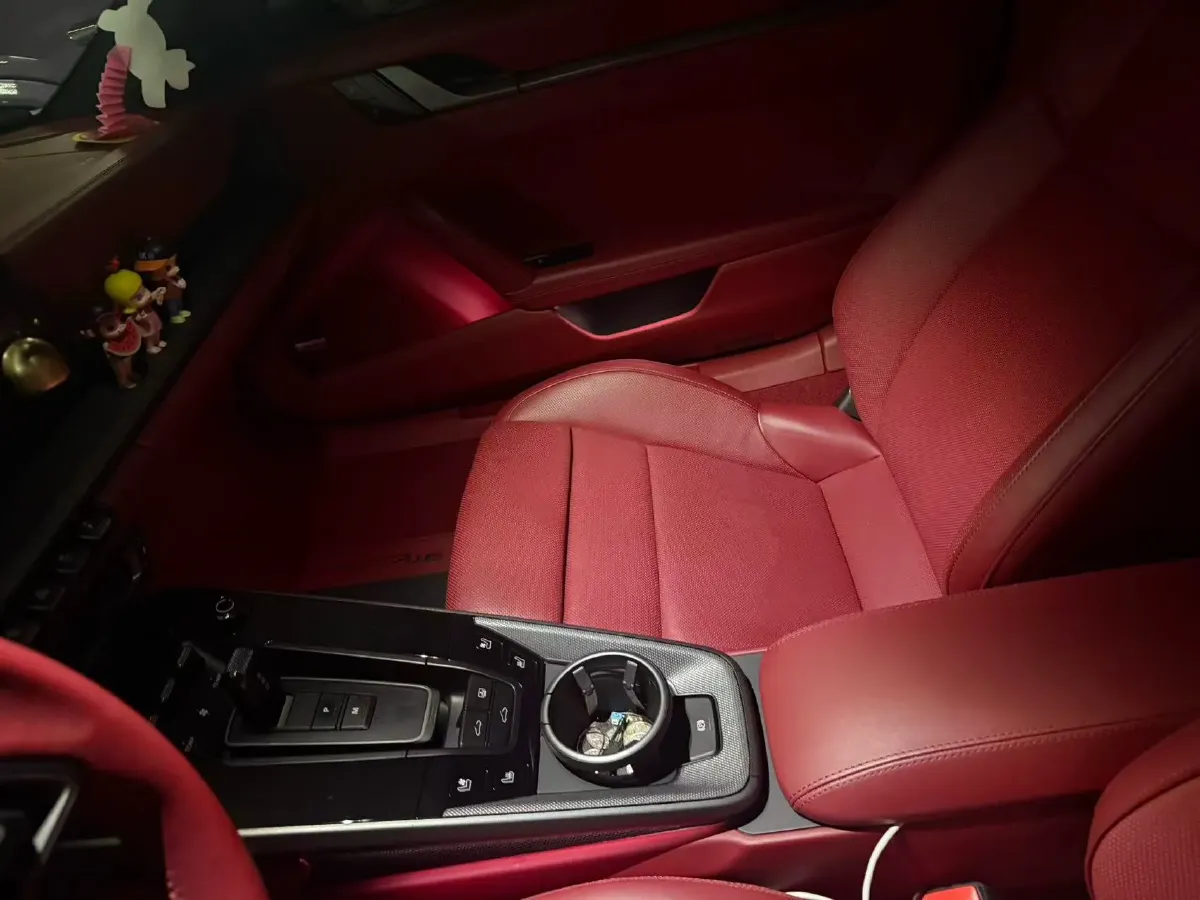 2023 Porsche 911 3.0T 385HP H6 8DCT,autocango,china used car exporter,china ev exporter,chinese used car exporter,chinese used ev exporter