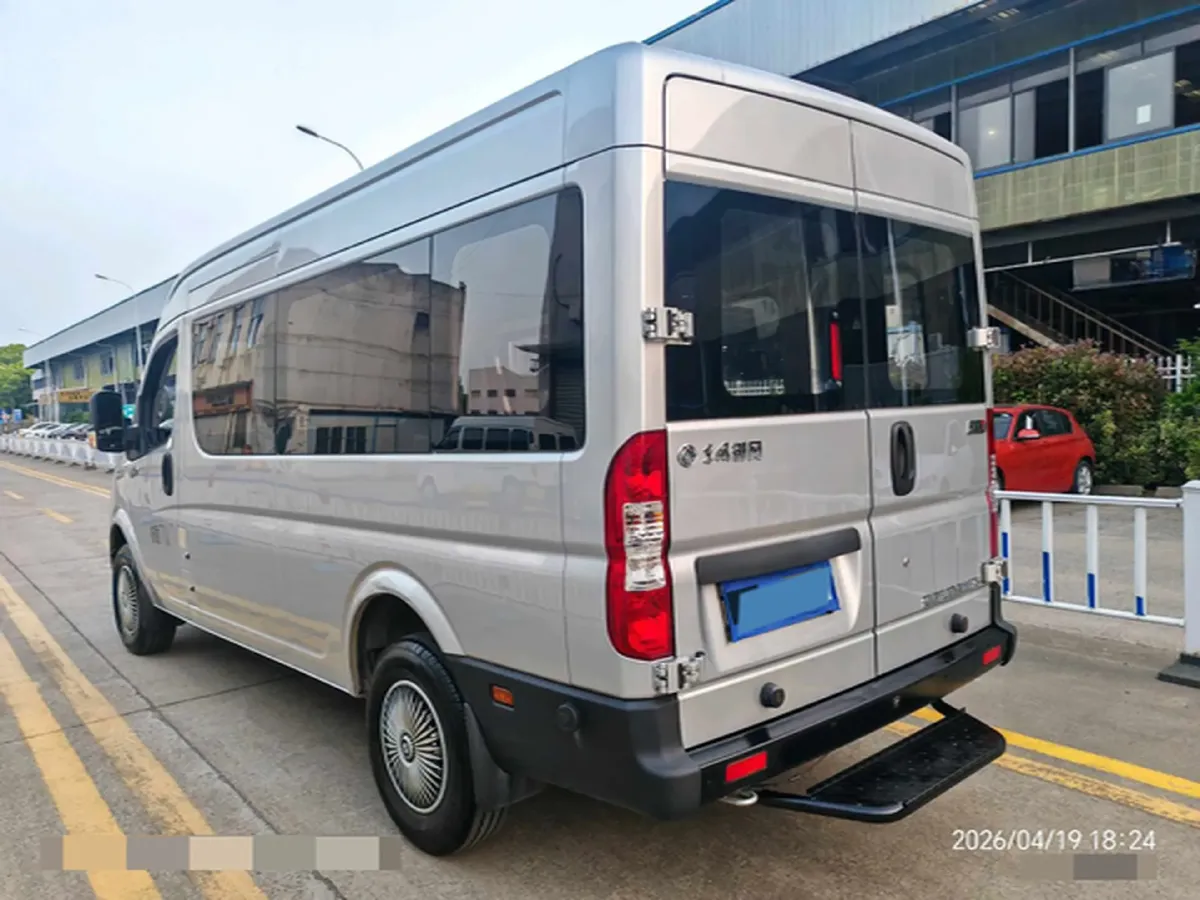 2021 DongFeng DFAC YuFeng 2.0T 136HP L4 6MT,autocango,china used car exporter,china ev exporter,chinese used car exporter,chinese used ev exporter