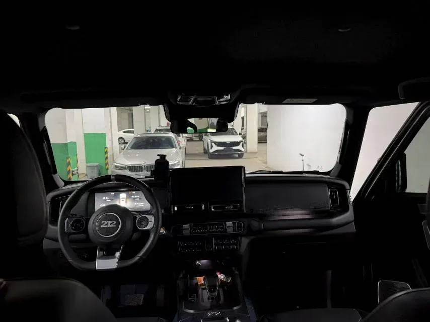 2024 212 212 T01 2.0T 252HP L4 8AT,autocango,china used car exporter,china ev exporter,chinese used car exporter,chinese used ev exporter