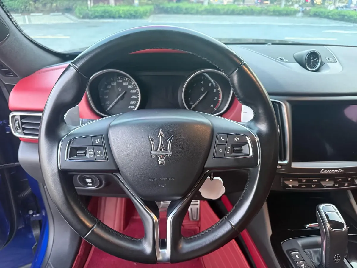 2019 Maserati Levante 3.0T 350HP V6 8AT,autocango,china used car exporter,china ev exporter,chinese used car exporter,chinese used ev exporter