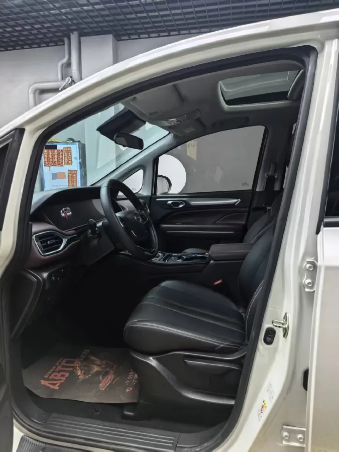 2021 GAC Trumpchi M6 1.5T 169HP L4 7DCT,autocango,china used car exporter,china ev exporter,chinese used car exporter,chinese used ev exporter