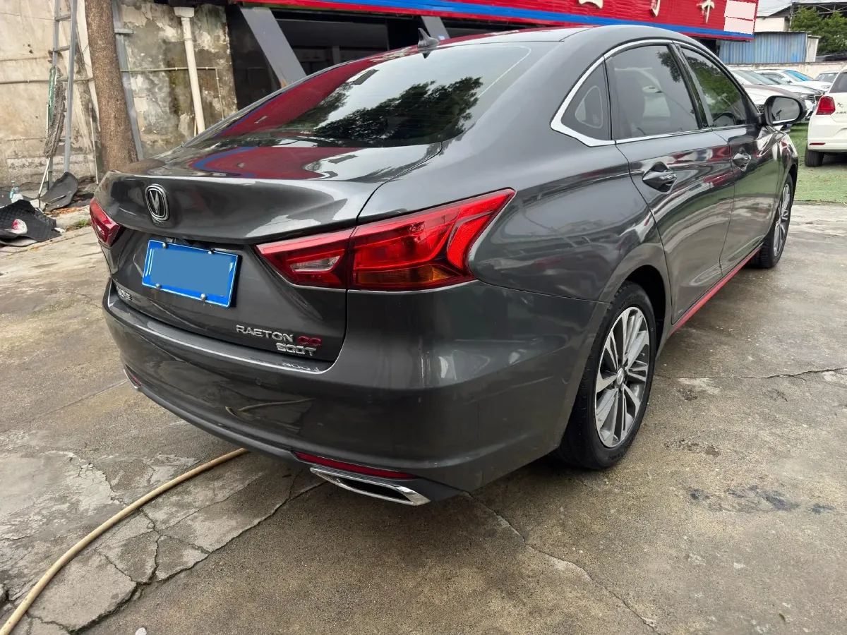 2021 ChangAn Raeton CC 1.5T 180HP L4 7DCT,autocango,china used car exporter,china ev exporter,chinese used car exporter,chinese used ev exporter