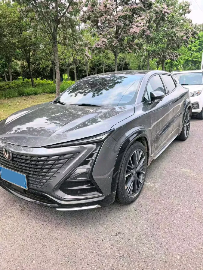 2023 ChangAn UNI-T 1.5T 188HP L4 7DCT,autocango,china used car exporter,china ev exporter,chinese used car exporter,chinese used ev exporter