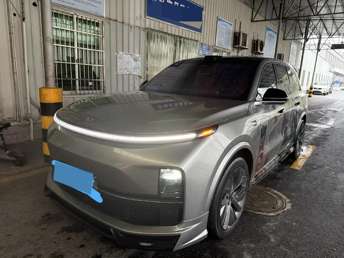 2023 Li L9 Range Extended 154HP REEV 42.6KWH,autocango,china used car exporter,china ev exporter,chinese used car exporter,chinese used ev exporter