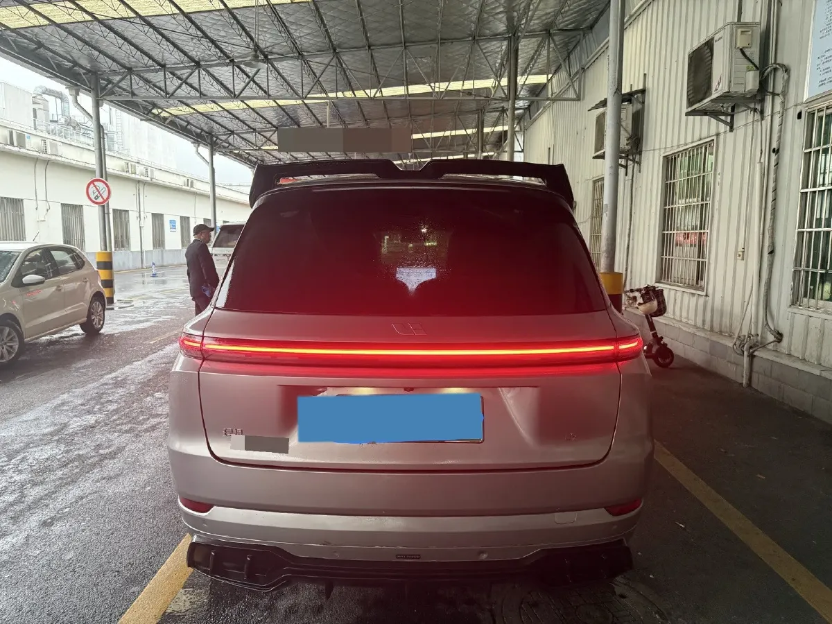 2023 Li L9 Range Extended 154HP REEV 42.6KWH,autocango,china used car exporter,china ev exporter,chinese used car exporter,chinese used ev exporter