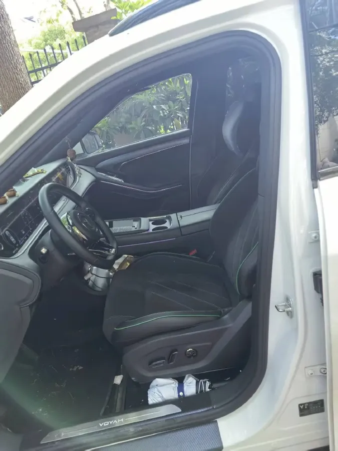 2025 Voyah FREE 1.5T 150HP L4 REEV 43KWH,autocango,china used car exporter,china ev exporter,chinese used car exporter,chinese used ev exporter